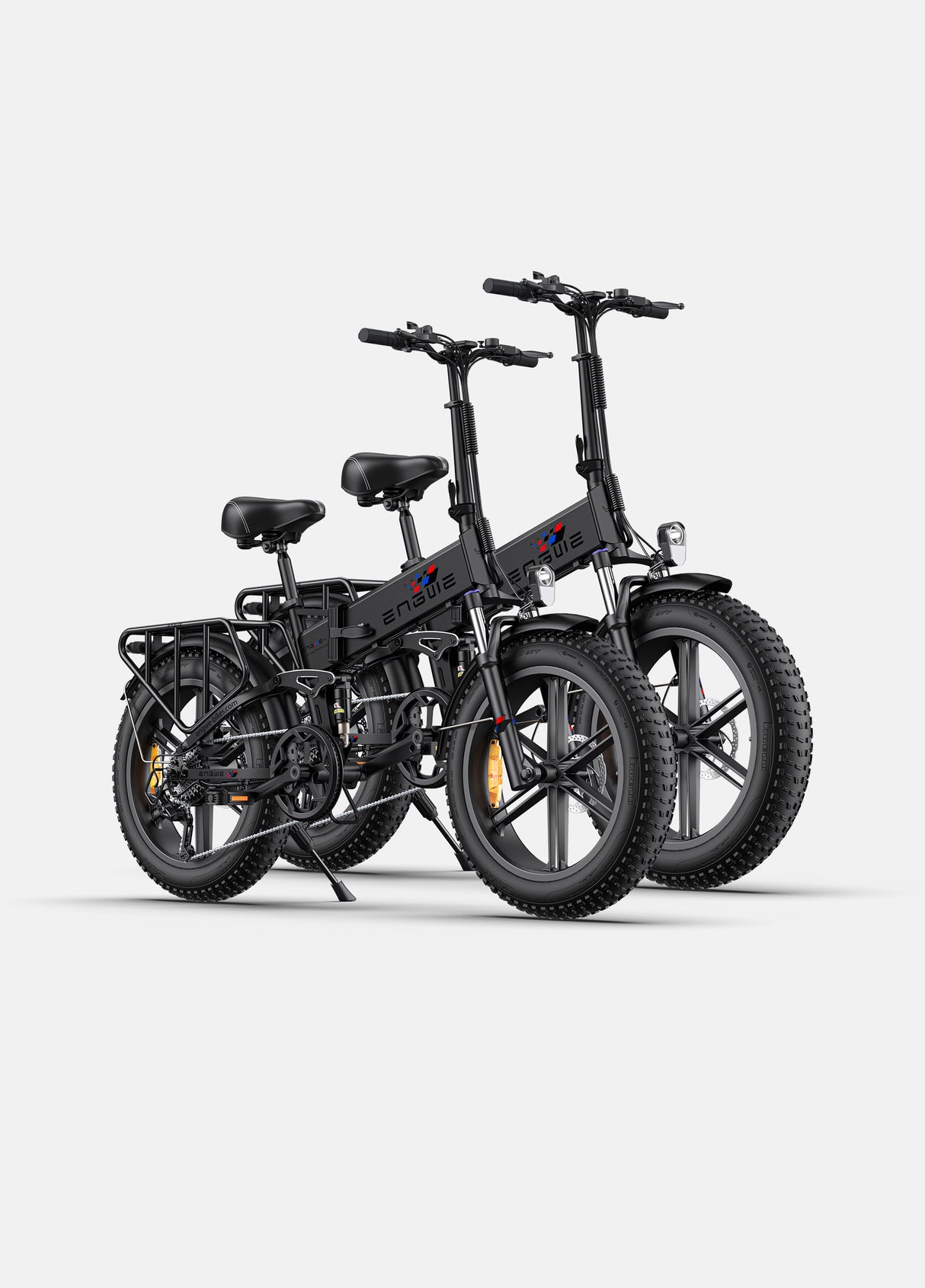 2 schwarzem Engwe Engine x E-Bikes