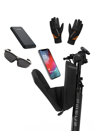 In der Tasche finden Powerbanks, Sonnenbrillen, Handschuhe, Mobiltelefone usw. Platz.