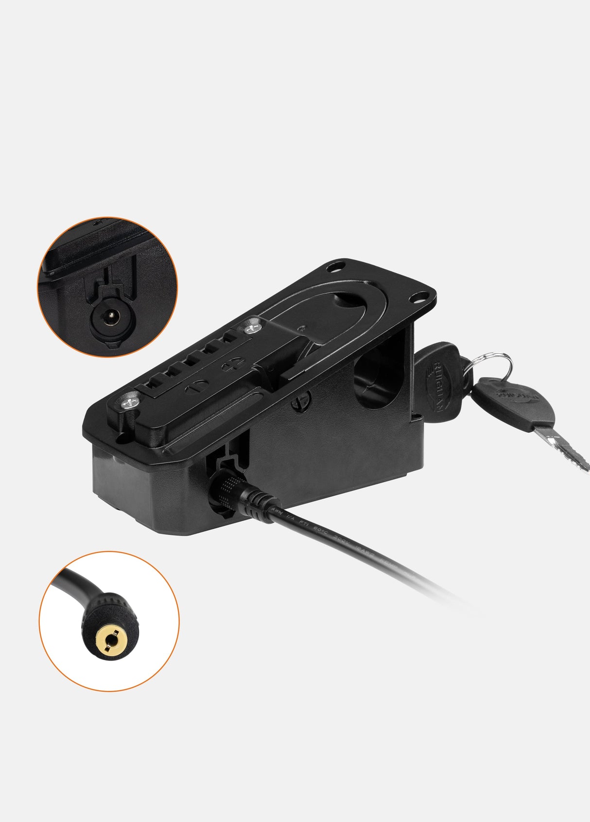 Kabel wird an die Batterie angeschlossen